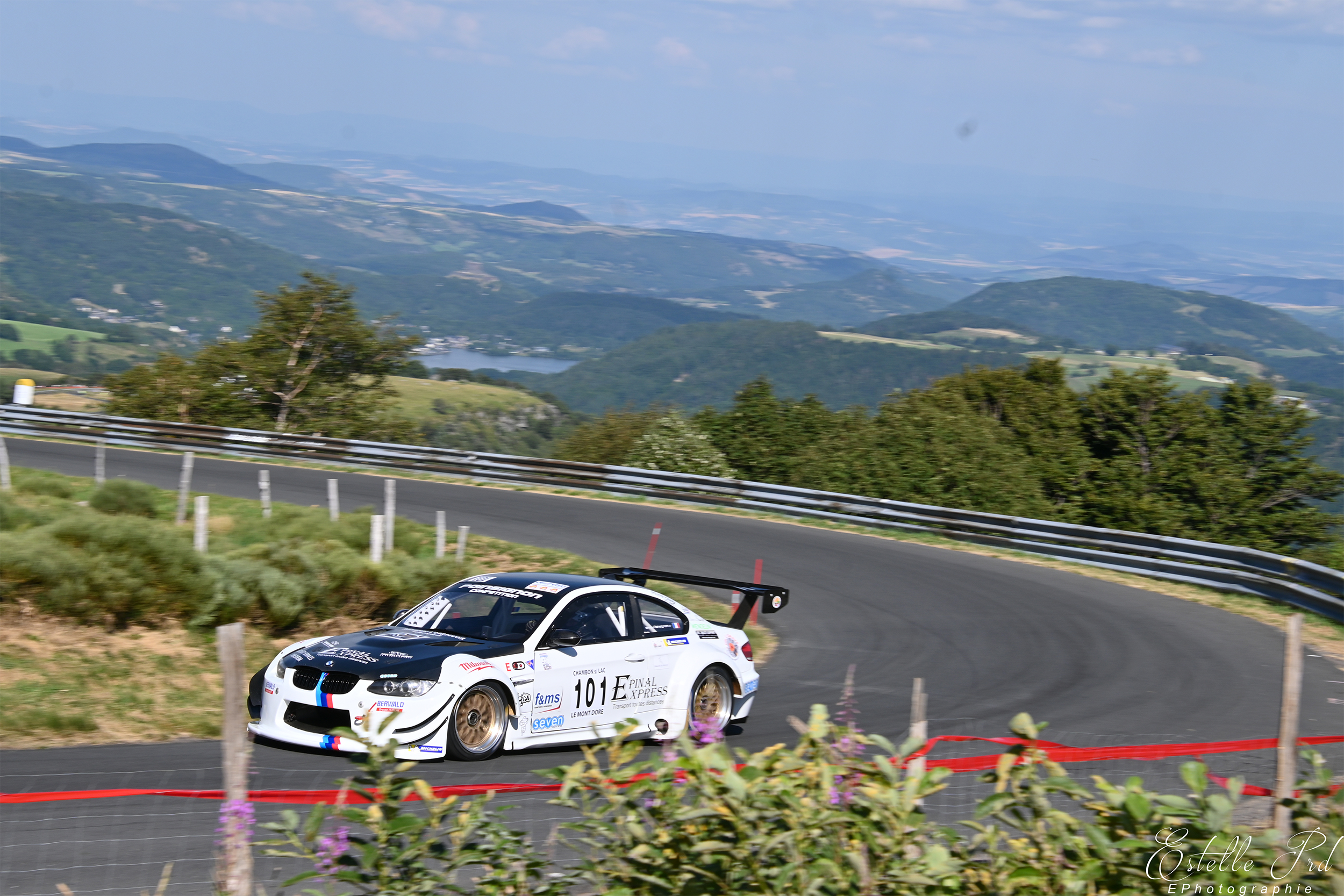 photographie_motorsport_communication_course_cote_mont_dore_pilote_vue